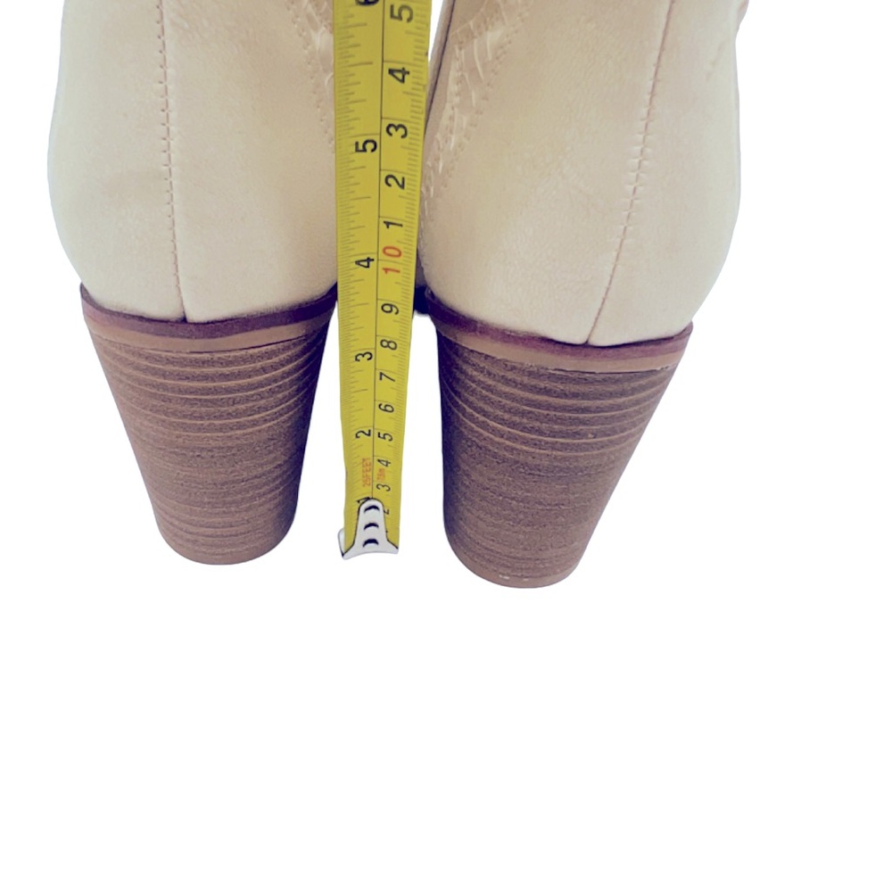 MIA Cowboy Bootie Heel Boots Off White Cream 7 NWT - Picture 10 of 11